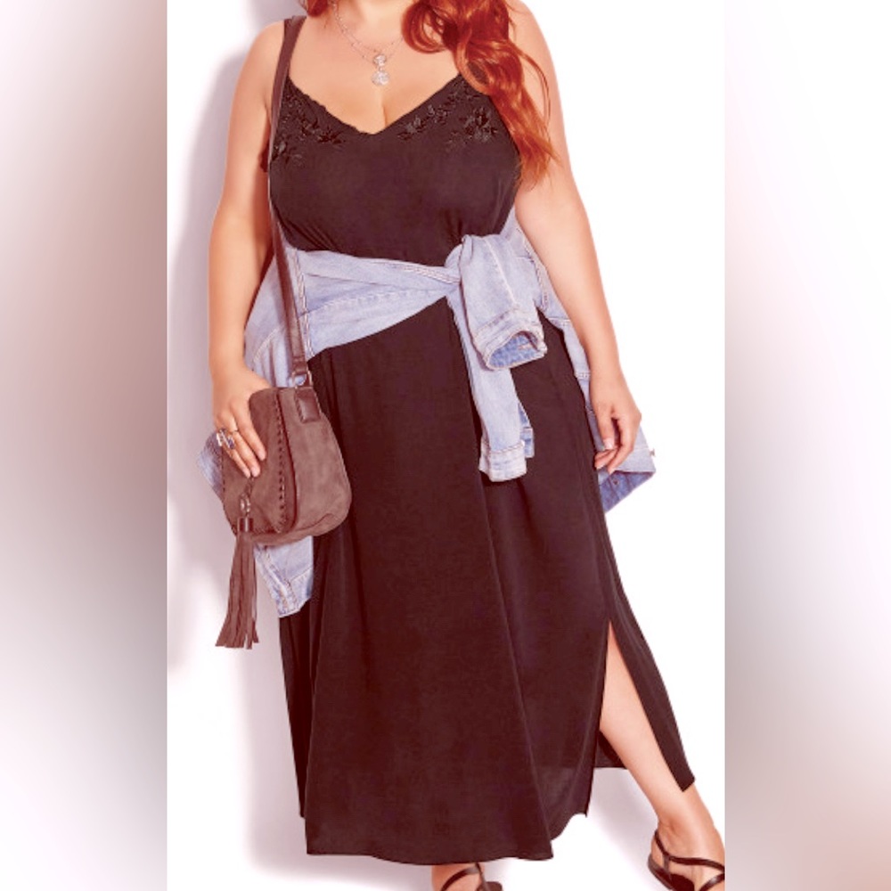 Black Sleeveless Embroidered Dress